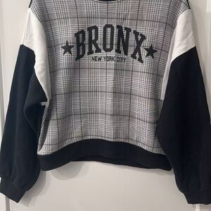 Bronx Women's Plaid Sweater - Black and White
